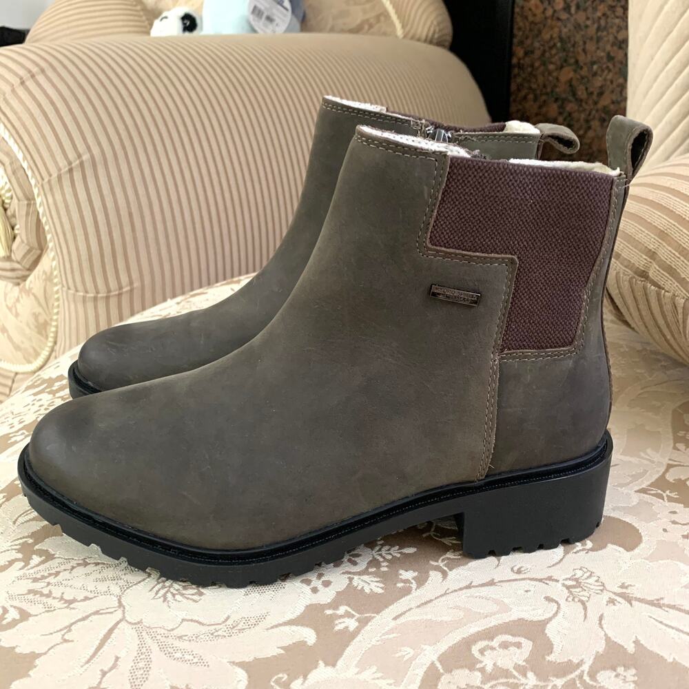 NIB Rockport Ryleigh Gore Waterproof Chelsea Boot in Taupe